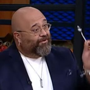 MasterChef'te Somer Şef, kaşık attı