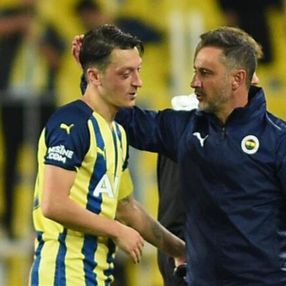 Fenerbahçe'de dikkat çeken Mesut Özil-Pereira detayı