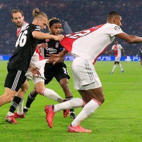 Beşiktaş, Ajax'a 2-0 mağlup oldu