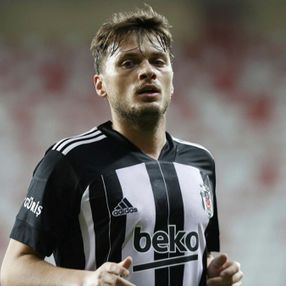 Beşiktaş, Ljajic'le devre arası yollarını ayırıyor