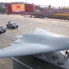 Çin, düşman savaş gemilerine tuzak kuran drone'larını tanıttı