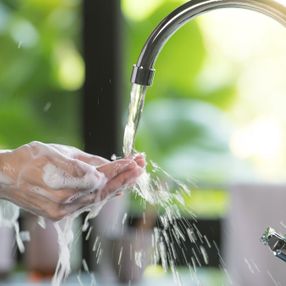 Dünya El Yıkama Günü’nde sabun, dezenfektana karşı