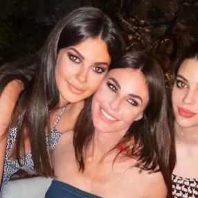 Defne Samyeli’den kızlarının fotoğrafları ile ilgili açıklama