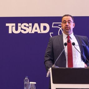 TÜSİAD toplantısında tepki çeken 'laiklik' ve 'diktatörlük' çıkışları