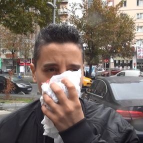 Esenyurt’ta saçları kısa kadın sürücüyü, erkek sanıp darbetti