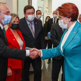 Kemal Kılıçdaroğlu ve Meral Akşener bir araya geldi