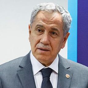 Bülent Arınç, CHP'nin oylarına ilişkin sözlerine açıklık getirdi