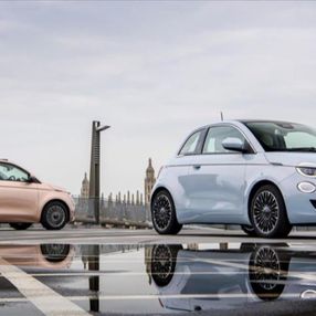 Yılın Küçük Otomobili ödülü Fiat 500'e verildi