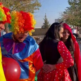 Şanlıurfa’da palyaçoların çocukları eğlendirmesine muhtar izin vermedi