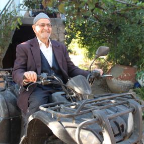 Bilecik'te 92 yaşındaki adam ATV motoruna gözü gibi bakıyor