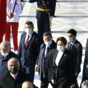 Anıtkabir ziyaretinde İyi Parti ve MHP detayı