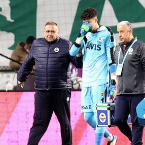 Fenerbahçe'de Altay sakatlandı