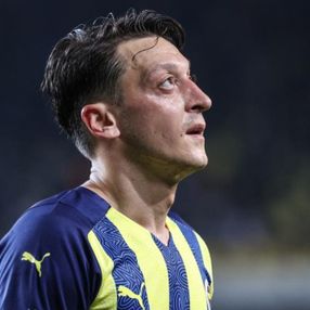 Mesut Özil'den takım arkadaşlarına motivasyon