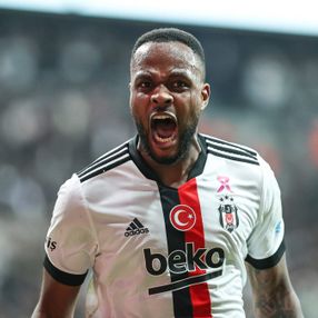 Larin'in menajeri İstanbul'a geliyor