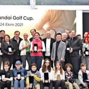 Sinan Gümüş golf turnuvasında ödül aldı