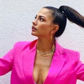 Demet Özdemir’in pahalı kombini