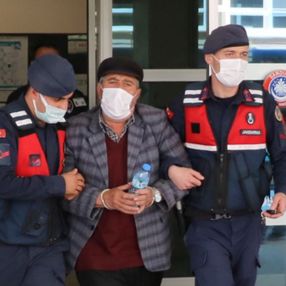 Afyonkarahisar'da geliniyle komşusunu öldüren sanığa 20 yıl hapis