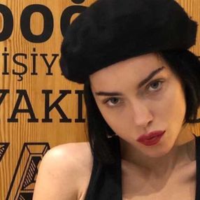 Merve Boluğur imaj yeniledi
