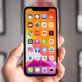 USB-C şarj girişli iPhone, 860 bin TL'ye satıldı