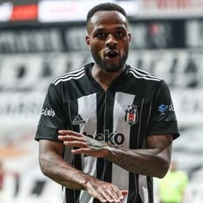 Cyle Larin, Beşiktaş ile pazarlık masasında