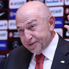Nihat Özdemir: Play-off'lara kaldığımız için mutluyum