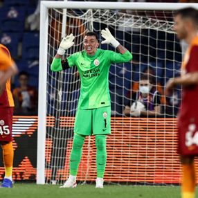 Galatasaray'da Muslera'ya terapi