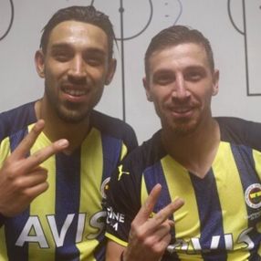 İrfan Can Kahveci'den Galatasaray'a gönderme