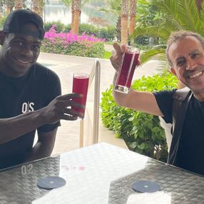 Mario Balotelli, Haluk Levent aracılığıyla 6 aileye yardım etti