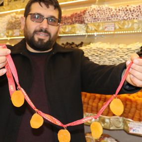 Malatya’nın kayısısı altın yılını yaşıyor: Pazarda fiyatlar 70 lirayı buldu