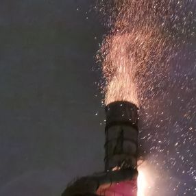 Bursa'da talaş deposunda yangın çıktı