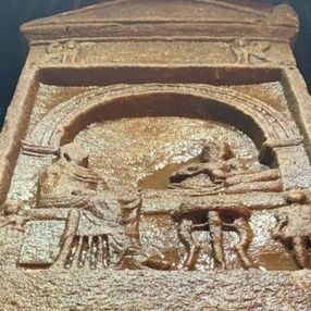 Aydın'da 1900 yıllık mezar taşını jandarmaya satmaya çalışan 5 kişi yakalandı