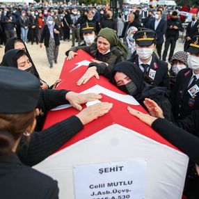 Mersin, şehidi Celil Mutlu'yu uğurladı
