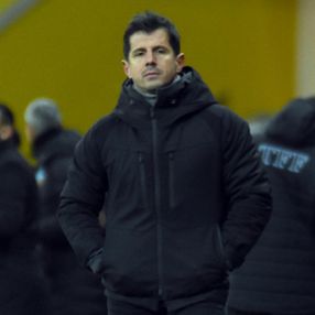 Emre Belözoğlu, Başakşehir'de ilk kez yenildi