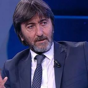 Rıdvan Dilmen: Trabzonspor'un şampiyonluğu hayırlı olsun