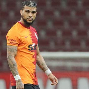 Galatasaray'da Yedlin'in sözleşmesi feshedildi