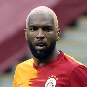Ryan Babel, kalan parasının tamamını istiyor