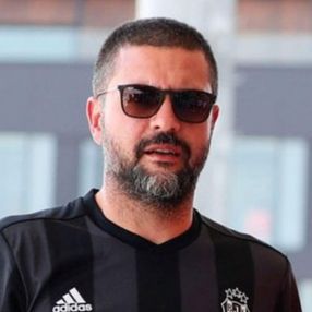 Şafak Mahmutyazıcıoğlu'na silahlı saldırı