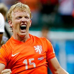 Dirk Kuyt ringe adım atıyor