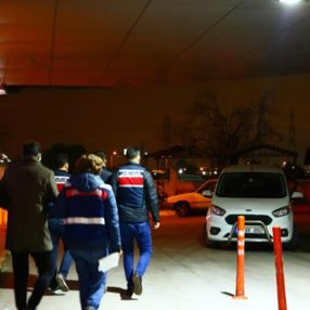 İzmir’de FETÖ’nün TSK yapılanmasına operasyon: 99 şüpheliye gözaltı kararı