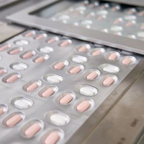 Pfizer'in koronavirüs hapına talep azalıyor