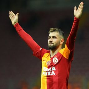 Ömer Bayram: Futbolu Galatasaray'da bırakmak istiyorum