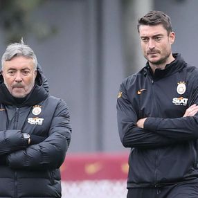 Domenec Torrent, kalmak için elinden geleni yapıyor