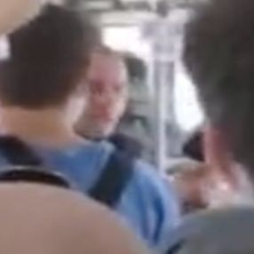 İstanbul'da metrobüsteki kadına psikolojik zorbalık