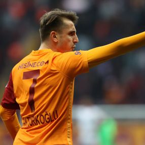 Kerem Aktürkoğlu, Galatasaray'ı taşıyor