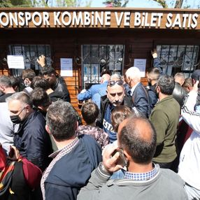 Trabzonspor'un Antalyaspor maçı biletleri tükendi