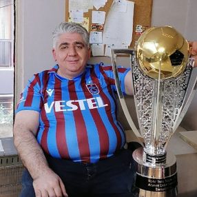 Trabzonspor’un 2021-2022 şampiyonluk kupası görücüye çıktı