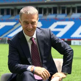 Ahmet Ağaoğlu'ndan şampiyonluk başarısı