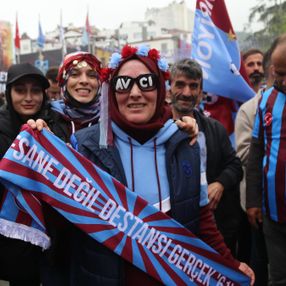 Trabzonsporlu taraftarların coşkusu