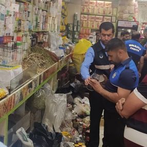 Şanlıurfa'da yere dökülen isotu satan esnafa para cezası