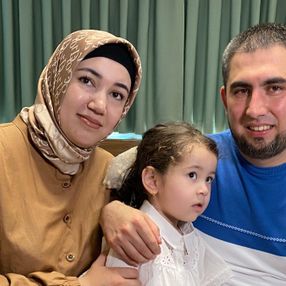 Yemek borusu yanan Özbek çocuk şifayı Türkiye'de buldu